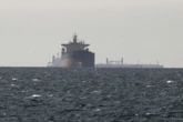 Iran nói quyết thực thi quyền kiểm soát eo biển Hormuz, dọa đáp trả nếu tàu không tuân thủ