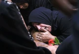 Israel bị tố bắn vào dân thường tìm viện trợ ở Gaza, 32 người thiệt mạng