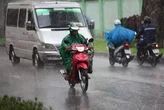 Thời tiết hôm nay 2-5: Bắc Bộ bớt mưa, Nam Bộ bớt nắng