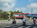 Nếu thu phí vào núi Sam không đầu tư cho cộng đồng thì nên tháo dỡ trạm?