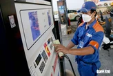 Giá xăng dầu đảo chiều: Chiết khấu từ 0 lên hơn 1.000 đồng/lít, thiếu hàng rồi 'xả hàng'