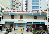 Thuê nhà hát thi tốt nghiệp hơn 100 triệu đồng, sinh viên té ngửa vì trường không đồng ý