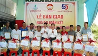 Ngành điện miền Nam xóa nhà tạm, nhà dột nát tại Cần Thơ