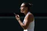 Sabalenka 'nổi điên' vì hành vi ăn mừng thiếu tôn trọng của Anisimova ở bán kết Wimbledon