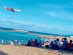 'Tọa độ' hút du khách săn ảnh máy bay cất, hạ cánh ở Phú Yên