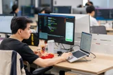 VN-Index vượt đỉnh lịch sử, chạm mốc 1.908 điểm