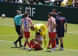 Atletico Madrid chỉ trích trọng tài sau thảm bại trước PSG