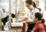 Thay 'điểm danh' nhận lương bằng làm tốt nhận thưởng trong đánh giá cán bộ, công chức