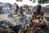 Người Nigeria ăn thịt thú rừng ngày càng nhiều khiến bác sĩ lo ngại nguy cơ dịch bệnh