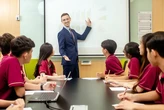 Từ 25-9, dạy và học bằng tiếng nước ngoài theo quy định mới