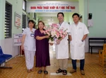 Lấy lại dáng đi cho người phụ nữ 69 tuổi nhờ kỹ thuật thay khớp gối bản lề