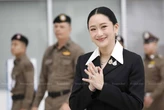 Thủ tướng Thái Lan bị đình chỉ Paetongtarn ra hầu tòa đúng ngày sinh nhật