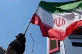 Iran chỉ trích việc ông Trump ‘khăng khăng’ đòi ký thỏa thuận vào ngày sinh nhật của mình