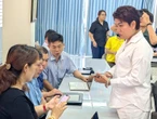 Các trường 'chạy đua' đào tạo AI cho thầy cô trong hè