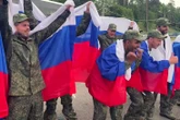 Nga, Ukraine trao trả tù binh, Kiev thả 2 công dân vùng Kursk