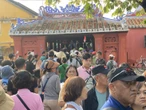 Bí thư phường Hội An: 'Không để dồn ứ, kẹt xe, bán hàng rong lộn xộn ở phố cổ'