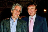 Bức ảnh chụp ông Trump cùng tỉ phú ‘ấu dâm’ Epstein gây sốt sau bài đăng của ông Musk