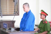 Ghen tuông đánh vợ, mẹ vợ ra bênh thì dùng kéo đâm chết