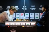 Magnus Carlsen khẳng định đẳng cấp, hạ 'vua cờ' Gukesh tại giải Na Uy