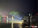 Cao tốc Hà Nội - Thái Nguyên ngập sâu gần nửa mét, quốc lộ 3 nhiều điểm không thể đi lại