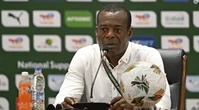 HLV và nhiều cầu thủ Guinea Xích Đạo từ chối ra sân ở vòng loại World Cup