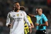 Lập hattrick, Mbappe vẫn chưa hài lòng về bản thân
