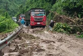 Mưa lớn gây sạt lở đường Hồ Chí Minh, ngập cục bộ ở vùng núi Quảng Trị