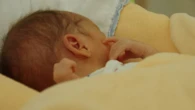 Trẻ em nước ngoài, trong đó người Việt chiếm phần lớn, giúp làm chậm đà giảm sinh ở Nhật