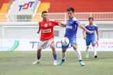 Dân đá bóng làm sao tránh chấn thương rách cơ đùi?