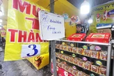 Bánh trung thu ế ẩm, người bán lo ôm nợ