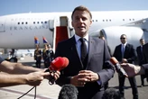 Tổng thống Pháp Macron cương quyết không từ chức