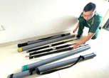 Tàng trữ súng kích điện để đánh bắt hải sản trái phép trong vịnh Nha Trang