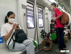 Hà Nội triển khai loại vé đi được cả xe buýt và metro, bán giá gần 6 triệu đồng/năm