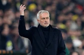 Benfica gây sốc khi 'đi đêm' cùng lúc cả HLV Mourinho và Amorim