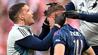 Gyokeres đổ máu trong chiến thắng của Arsenal