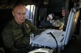 Ông Putin khoác áo lính dự tập trận chung Nga - Belarus