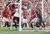 CĐV phát cuồng với chiến thuật kiếm phạt góc tinh quái của Arsenal