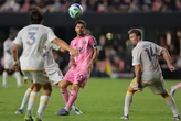 Messi lập siêu phẩm giúp Inter Miami giành chiến thắng