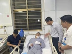 Chiến sĩ phòng cháy lặn khỏi khoang tàu Vịnh Xanh bị lật, được tàu đánh cá cứu ra sao?