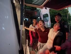 Người thân khóc nấc đưa thi thể nạn nhân vụ lật tàu Vịnh Xanh 58 về quê cha đất tổ