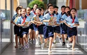 Các nước phổ cập giáo dục phổ thông ra sao?