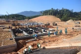 Đà Nẵng yêu cầu thi công '3 ca, 4 kíp' để kịp hoàn thành 6 trường nội trú vùng biên