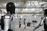 Robot hình người: cơ hội hay thách thức?