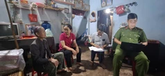 Cán bộ cơ sở ở Đồng Nai tiếp tục ‘đi từng ngõ, gõ từng nhà’ phát quà Quốc khánh cho dân