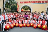 Cảm xúc vỡ òa khi kiều bào lần đầu diễu hành qua quảng trường Ba Đình lịch sử