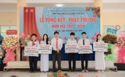 Học bổng, suất ăn 0 đồng, xe đưa đón tiếp sức sĩ tử vùng quê