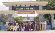 Những mùa tựu trường thương nhớ - Kỳ cuối: Cô giáo gieo mùa thương nhớ cho cậu trò nghèo