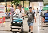 Khách đua về sớm để né ngày cao điểm, hãng bay vẫn 'đau đầu' vì chi phí