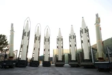 Sau màn ném bom của Mỹ, Iran kiềm chế hay trả đũa?