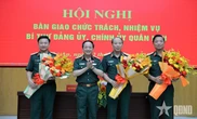 Bàn giao chức trách, nhiệm vụ Chính ủy Quân khu 4